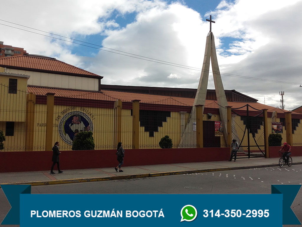 Plomeros a domicilio en Suba Bogotá